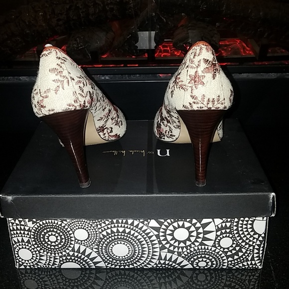 Embroidered Peep Toe Heels - Picture 3 of 4